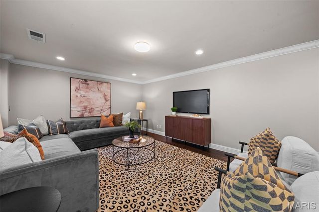 430 Glan Tai Drive, Manchester, MO 63011