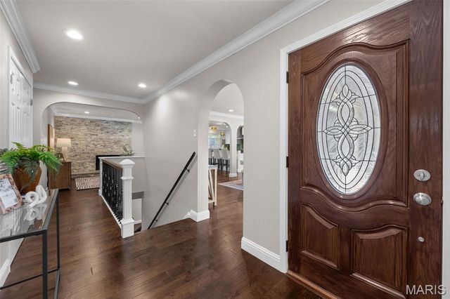 430 Glan Tai Drive, Manchester, MO 63011