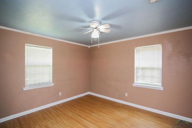 1010 Annette Dr, Longview, TX 75604