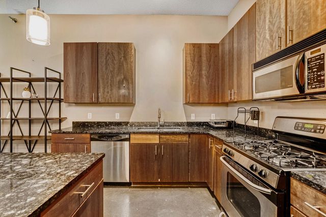 2650 University Avenue W 104, Saint Paul, MN 55114