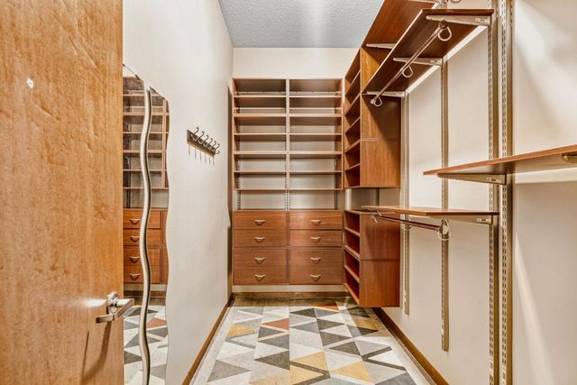 2650 University Avenue W 104, Saint Paul, MN 55114