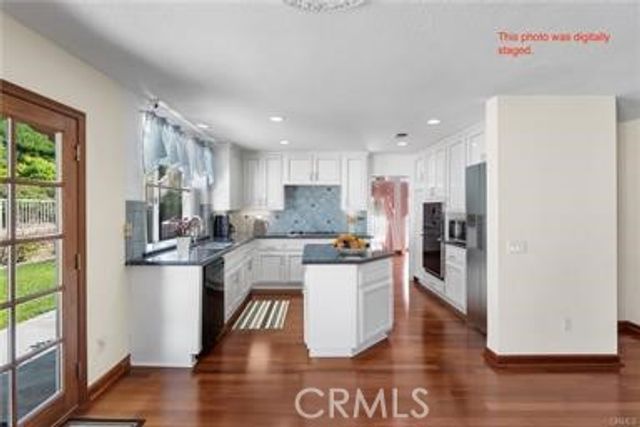 1611 San Almada, Corona, CA 92882