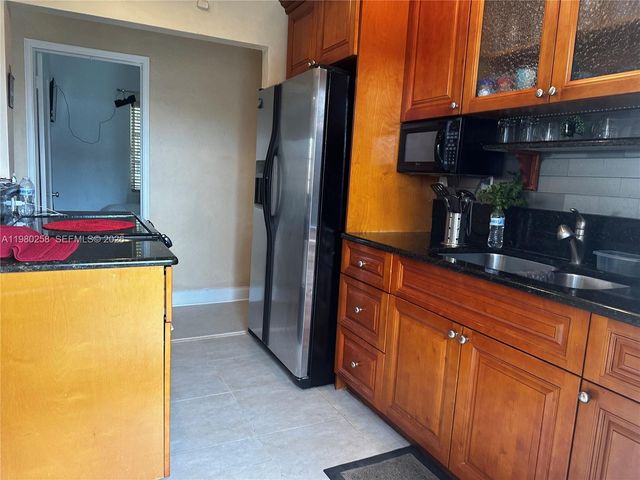 7540 SW 37th Street, Miami, FL 33155