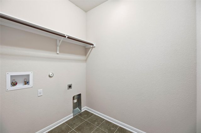 190 N Sage HOLW, Dripping Springs, TX 78620