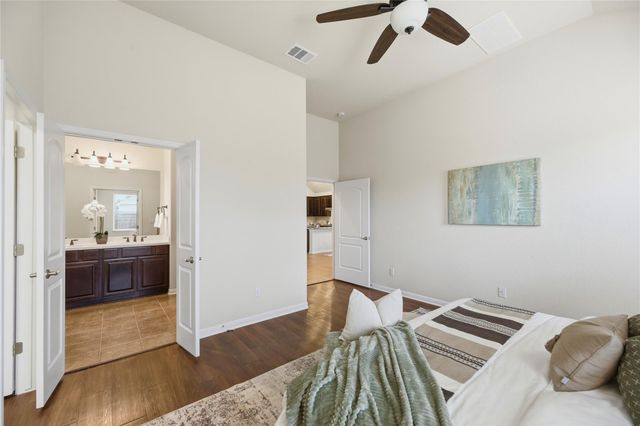 190 N Sage HOLW, Dripping Springs, TX 78620