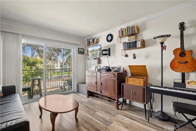 381 E Surfside, Port Hueneme, CA 93041