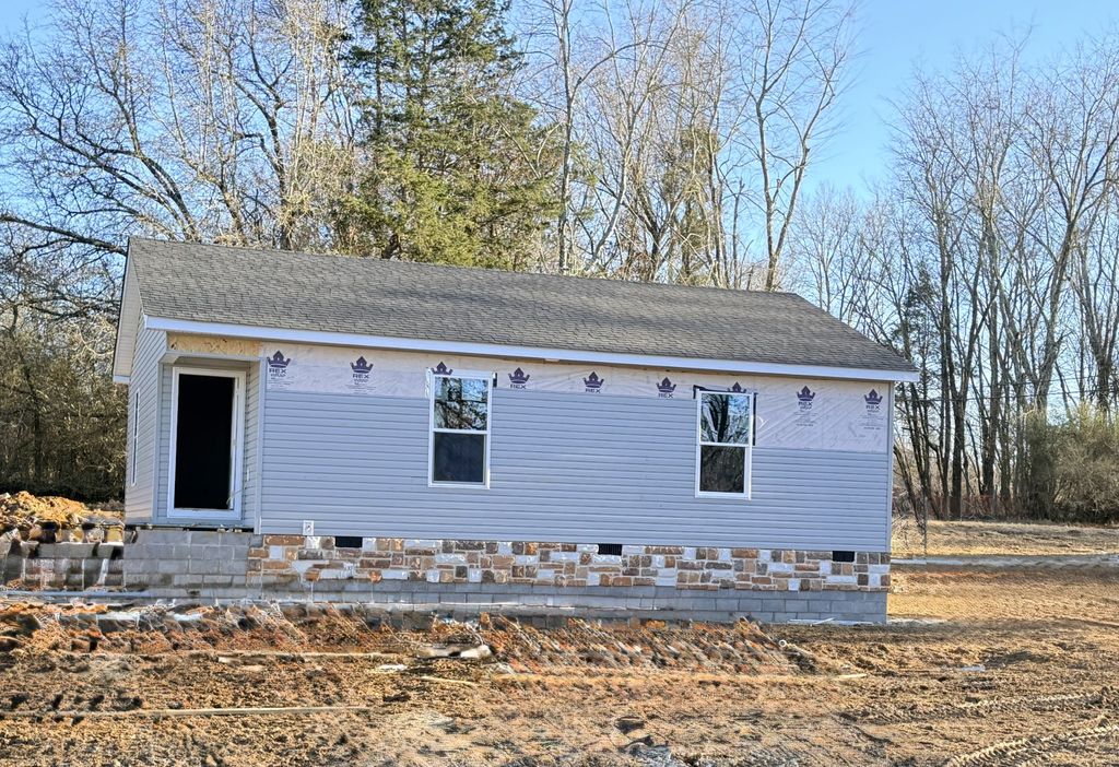 1115 Stewart Ln, Estill Springs, TN 37330