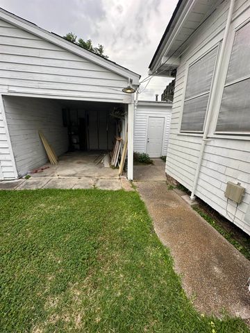 815 School St, Houma, LA 70360
