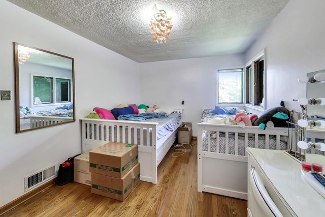 1810 E Euclid Avenue, Arlington Heights, IL 60004