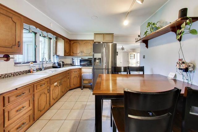 1810 E Euclid Avenue, Arlington Heights, IL 60004