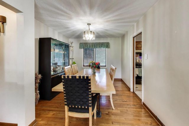 1810 E Euclid Avenue, Arlington Heights, IL 60004