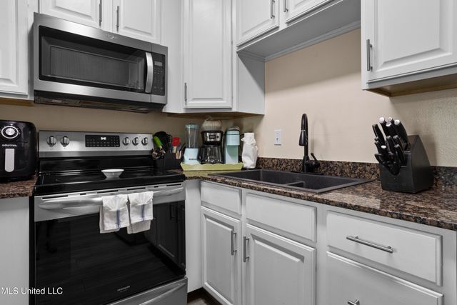 1181 Century Oaks Drive, A, Gulfport, MS 39507