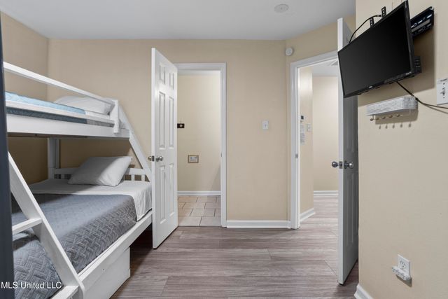 1181 Century Oaks Drive, A, Gulfport, MS 39507