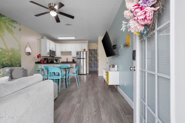 1181 Century Oaks Drive, A, Gulfport, MS 39507