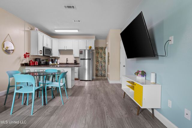 1181 Century Oaks Drive, A, Gulfport, MS 39507