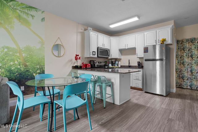 1181 Century Oaks Drive, A, Gulfport, MS 39507