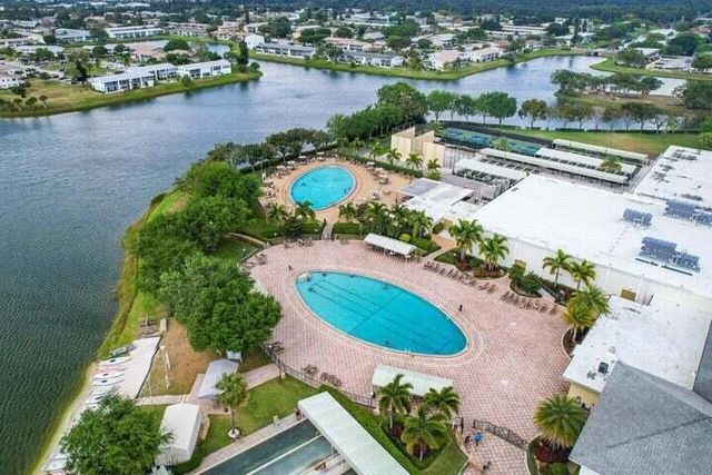 113 E Waltham E, West Palm Beach, FL 33417