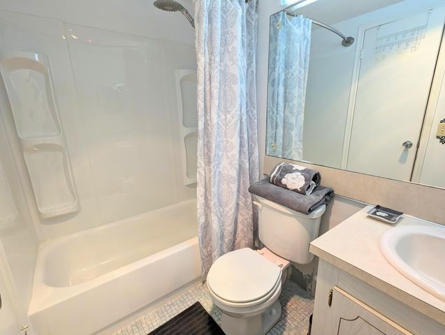 113 E Waltham E, West Palm Beach, FL 33417
