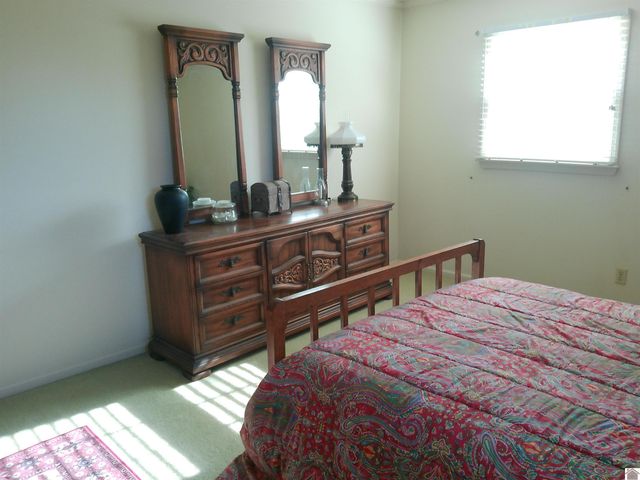 216 Ruoff Dr, Paducah, KY 42003