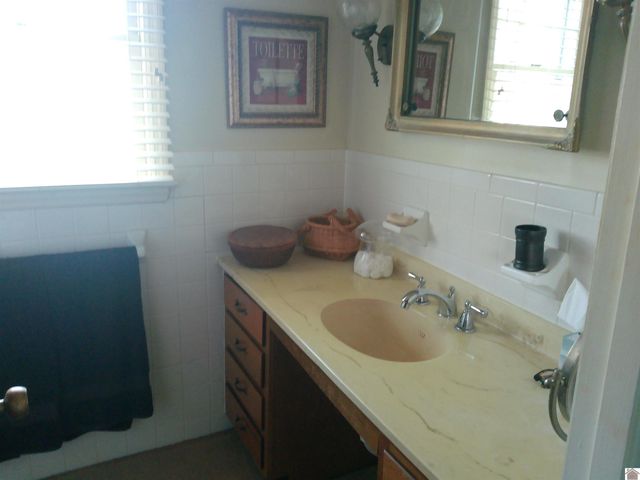 216 Ruoff Dr, Paducah, KY 42003