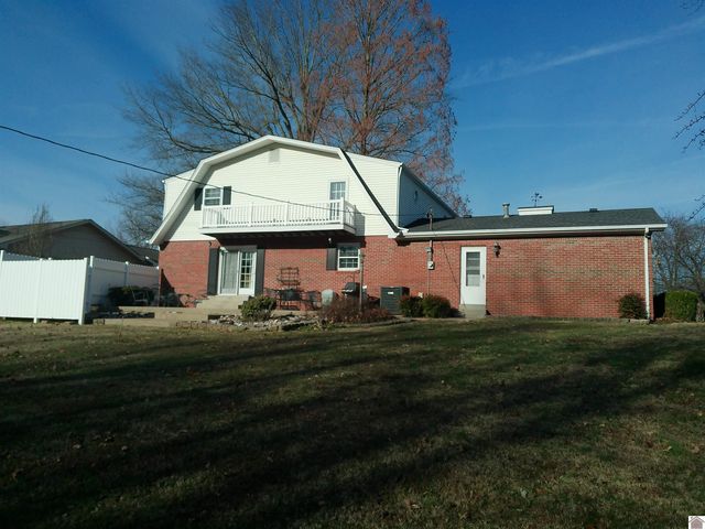 216 Ruoff Dr, Paducah, KY 42003