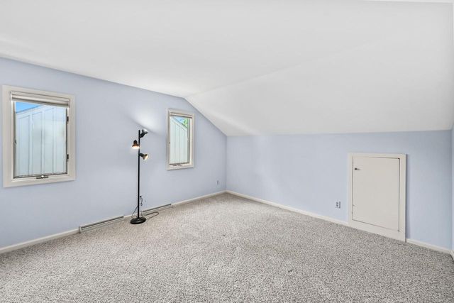 10117 N Gettysburg COURT, Mequon, WI 53092