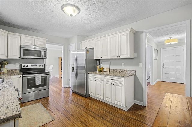 714 Osco Parkway, Woodstock, GA 30188