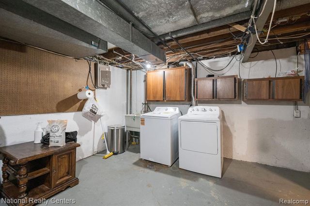 8308 Orhan Street, Canton, MI 48187
