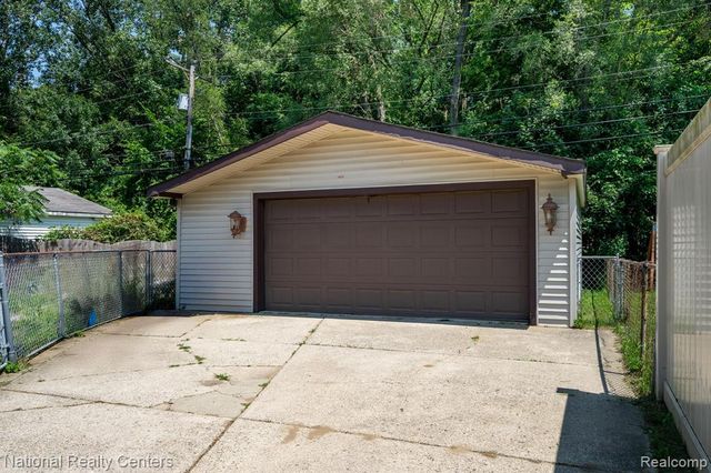 8308 Orhan Street, Canton, MI 48187