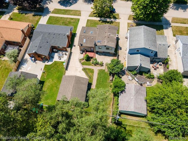 8308 Orhan Street, Canton, MI 48187
