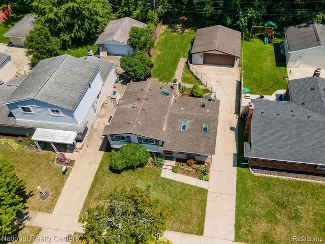 8308 Orhan Street, Canton, MI 48187