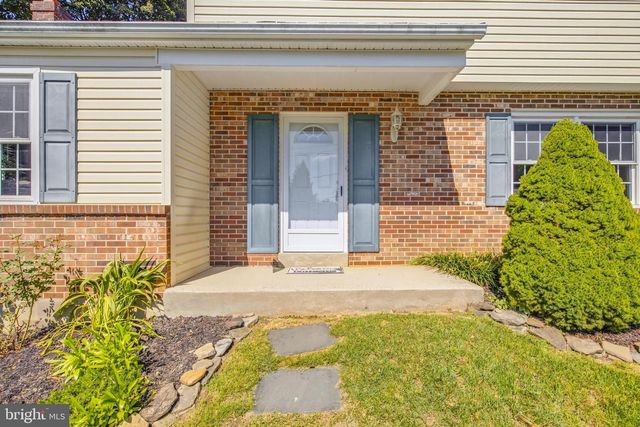 497 STEWART DR, West Chester, PA 19380