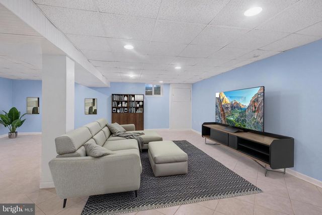 497 STEWART DR, West Chester, PA 19380