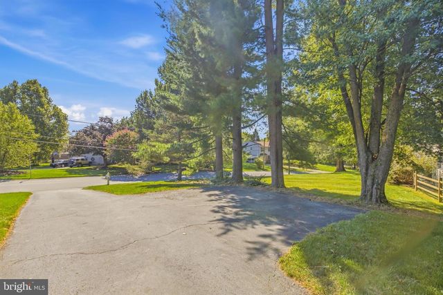 497 STEWART DR, West Chester, PA 19380