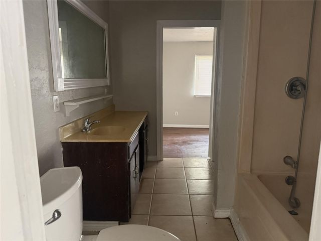 7 Peace Pipe Trail, Conroe, TX 77316