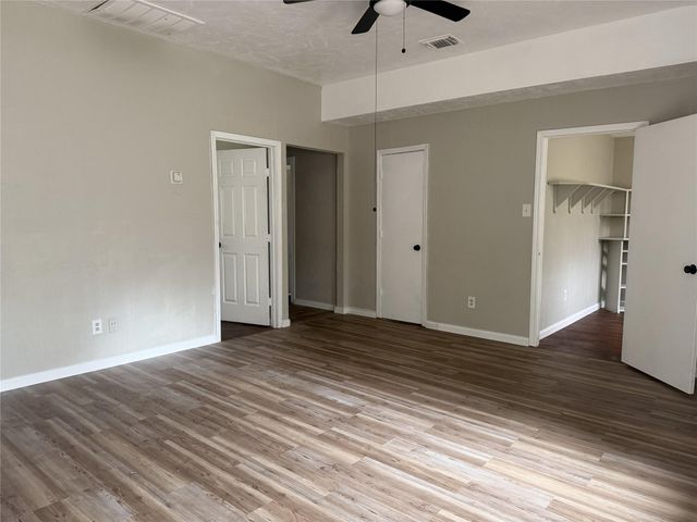 7 Peace Pipe Trail, Conroe, TX 77316
