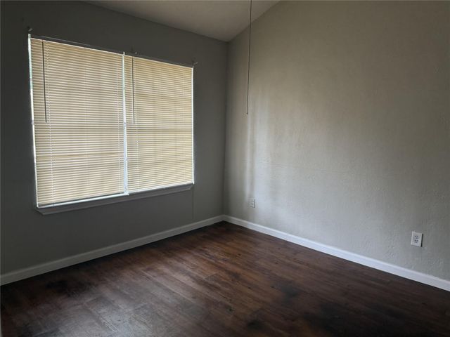 7 Peace Pipe Trail, Conroe, TX 77316