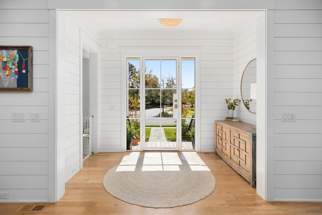 136 Iron Bottom Lane, Charleston, SC 29492