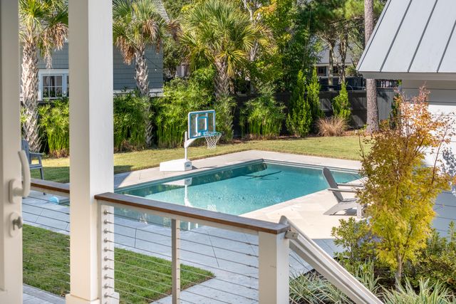 136 Iron Bottom Lane, Charleston, SC 29492