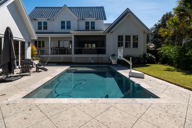 136 Iron Bottom Lane, Charleston, SC 29492