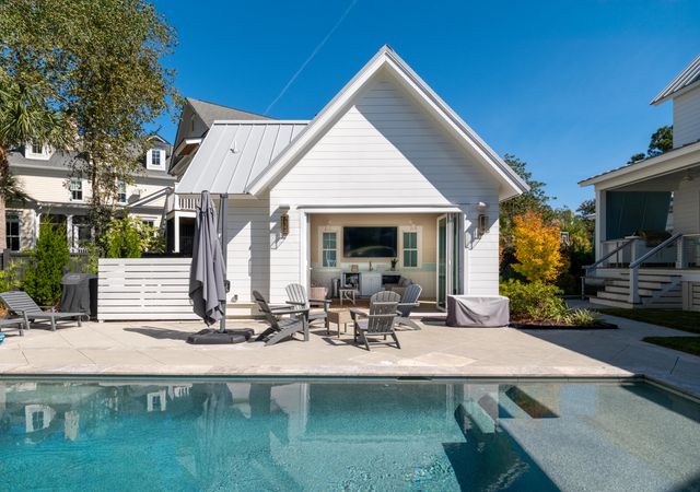 136 Iron Bottom Lane, Charleston, SC 29492