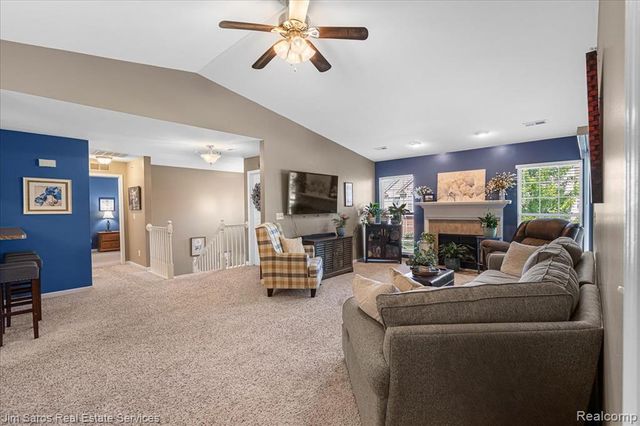 52316 Naugatuck Drive, Macomb, MI 48042