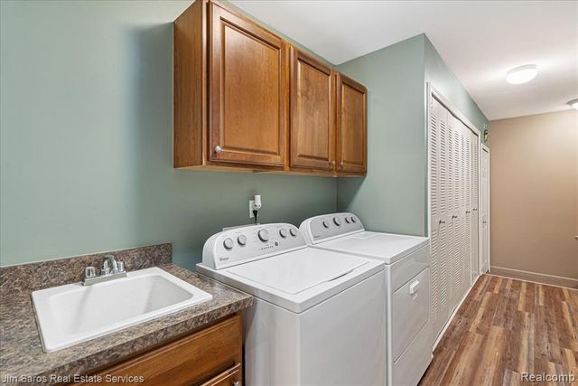 52316 Naugatuck Drive, Macomb, MI 48042