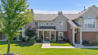 52316 Naugatuck Drive, Macomb, MI 48042
