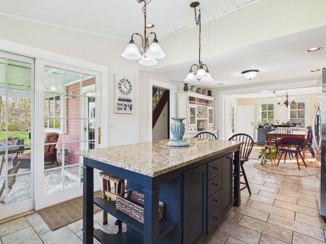 61 Canton St, Easton, MA 02356