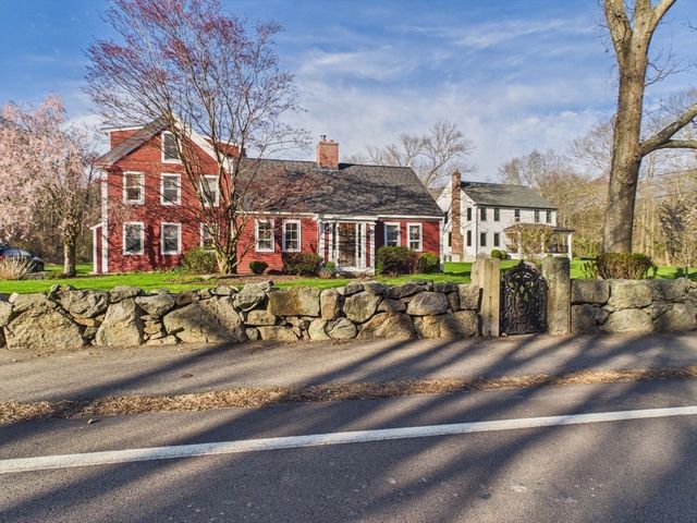 61 Canton St, Easton, MA 02356