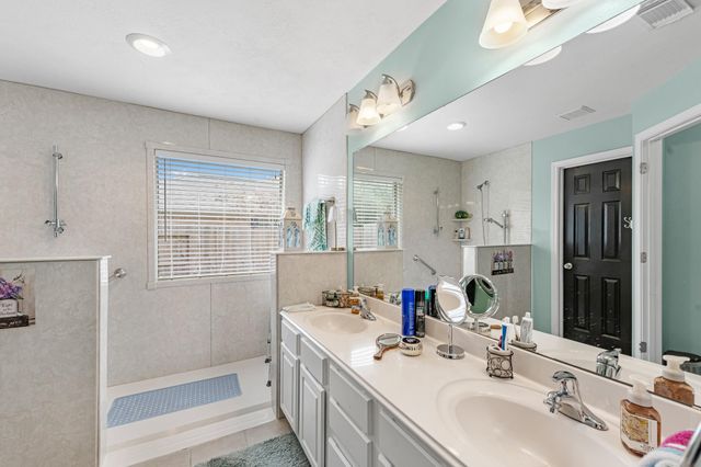 5226 Caraway Lake Drive, Baytown, TX 77521