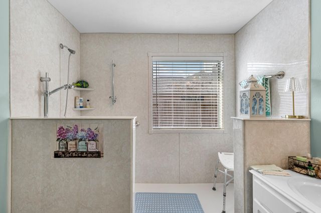 5226 Caraway Lake Drive, Baytown, TX 77521