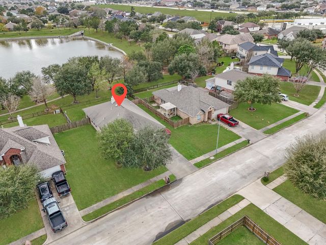5226 Caraway Lake Drive, Baytown, TX 77521