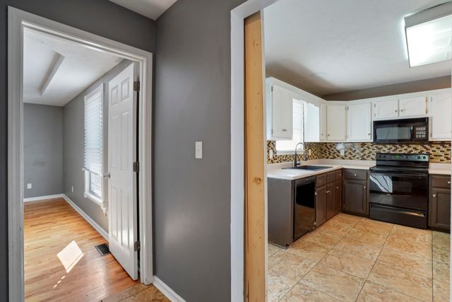 799 Hidden Loop Drive, Somerset, KY 42503